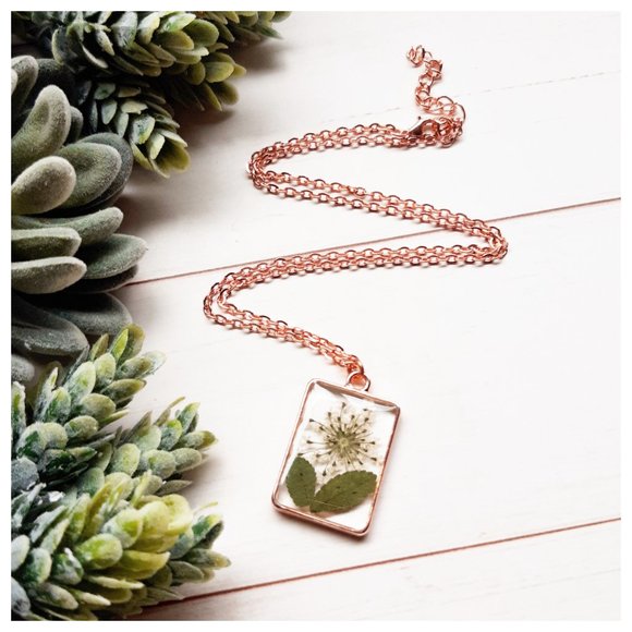 Lovely Lotus Jewelry - Pressed Dried Flower Queen Annes Lace Handmade Botanical Resin Pendant Necklace